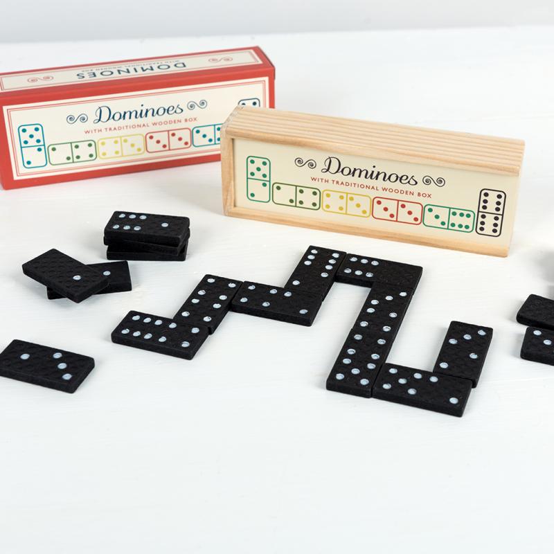 Pièces de Dominos en Bois - 28 pièces noires avec des points.